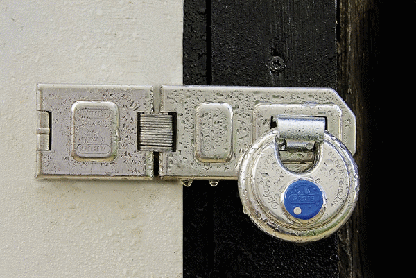 ABUS 241B/50 Diskus Padlock Application