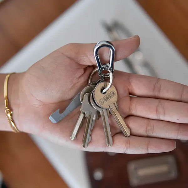 KeySmart KeyClip Secure Carabiner Clip KS849-SS - Gallery Image #6