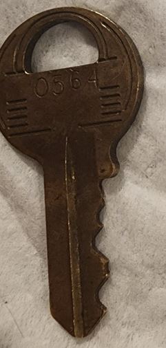 0564 Masterlock Key