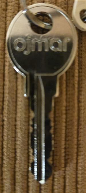 KEY - OJMAR - OJMAR | NOT COMPATIBLE WITH EURO LOCKS | DOUBLE-SIDED CUT KEY more images