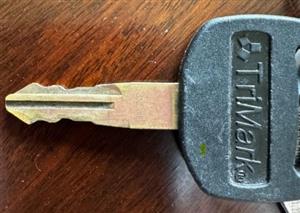KEY - TRIMARK - TRIMARK (GCODE / CODES ONLINE - USE RED TIP STOP-DO NOT USE PLASTIC TOP) | DOUBLE-SIDED CUT KEY more images