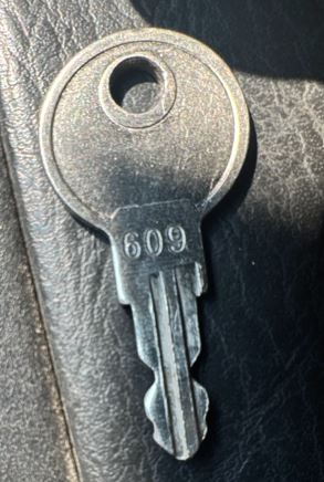 KEY - GUSHENG - GUSHENG / LAUDON / NTP / ONNAIS / SELEC / SISSINDA / SILVERLINE / SWANCROWN / SWANSEA / WB / WEIBO / XIAOBOSHI (INSTACODE / CUT SHEET) | DOUBLE SIDED CUT KEY more images