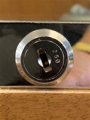 Armstrong 260 Double Sided Lock