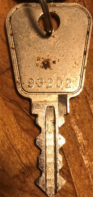 L&F 93202 Lock Key