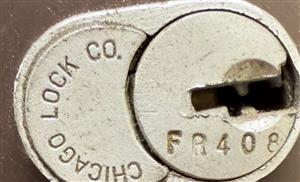 Oval Lock Style