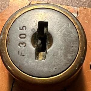 F305 Illinois Lock Face