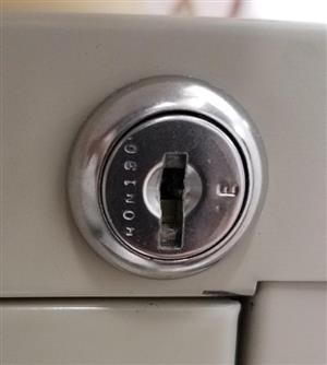 File Cabinet, Desk Or Cubicle Replacement Key For HON 141E