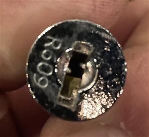 Husky R609 Lock Key