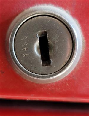 Snap-On Y455 Toolbox Lock Key