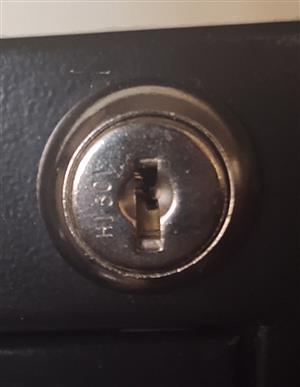 Staples H1501 File Lock Key