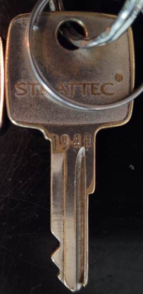 Strattec 194B Lock Key