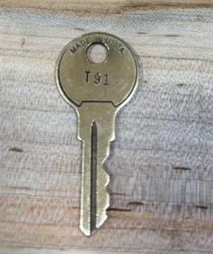 KEY - KENNEDY - KENNEDY (GCODE / CODES ONLINE) | NOT COMPATIBLE WITH LUND | TOOLBOX LOCKS more images