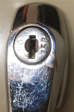 Tennsco SC753 T-Handle Lock